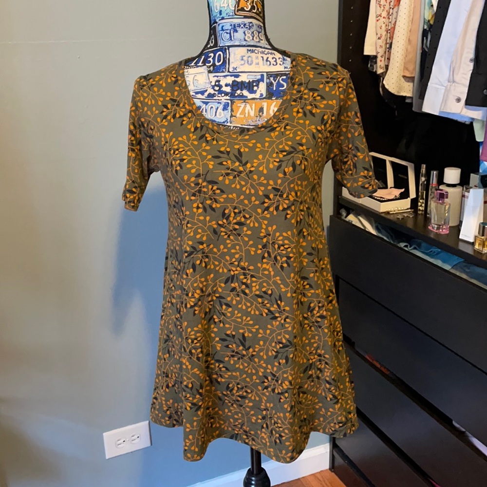 Lularoe perfect tee